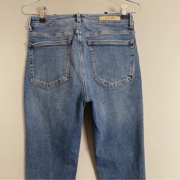 Neuw Jeans Smith Skinny Medium Wash Size 28 Tapered Leg‎ Mid Rise Fob Ring - Picture 5 of 11